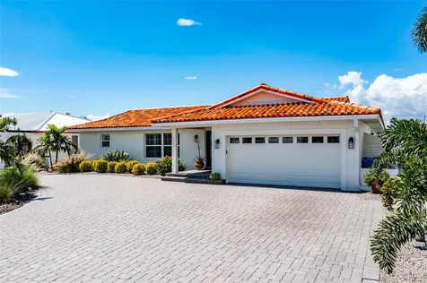 917 Chipaway Drive Apollo Beach FL 33572