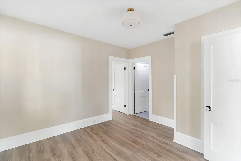 1715 6th Avenue W Bradenton FL 34205