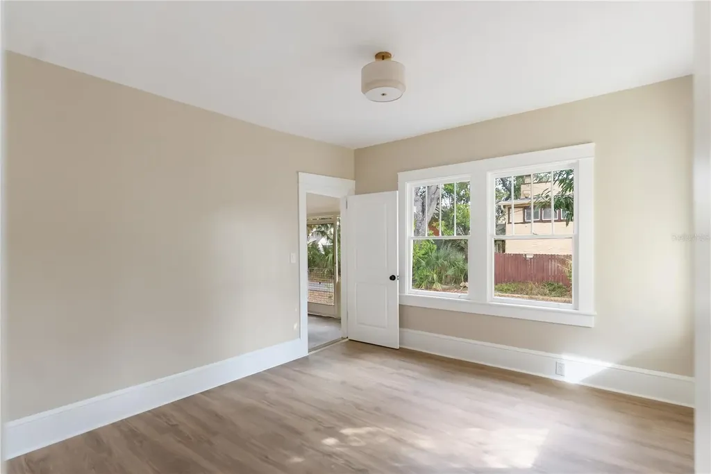 1715 6th Avenue W Bradenton FL 34205
