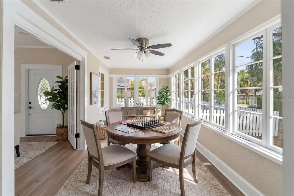 1715 6th Avenue W Bradenton FL 34205
