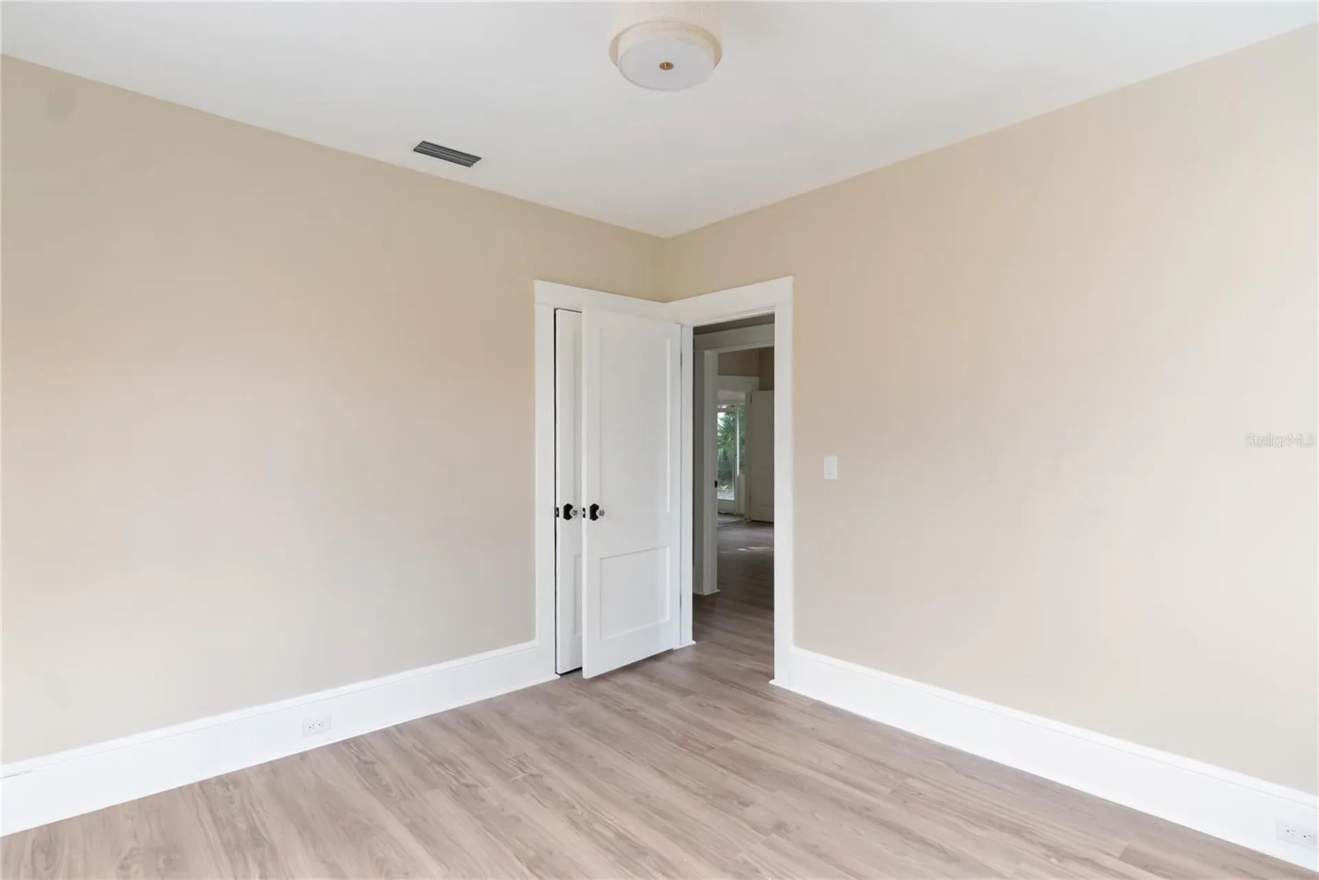 1715 6th Avenue W Bradenton FL 34205