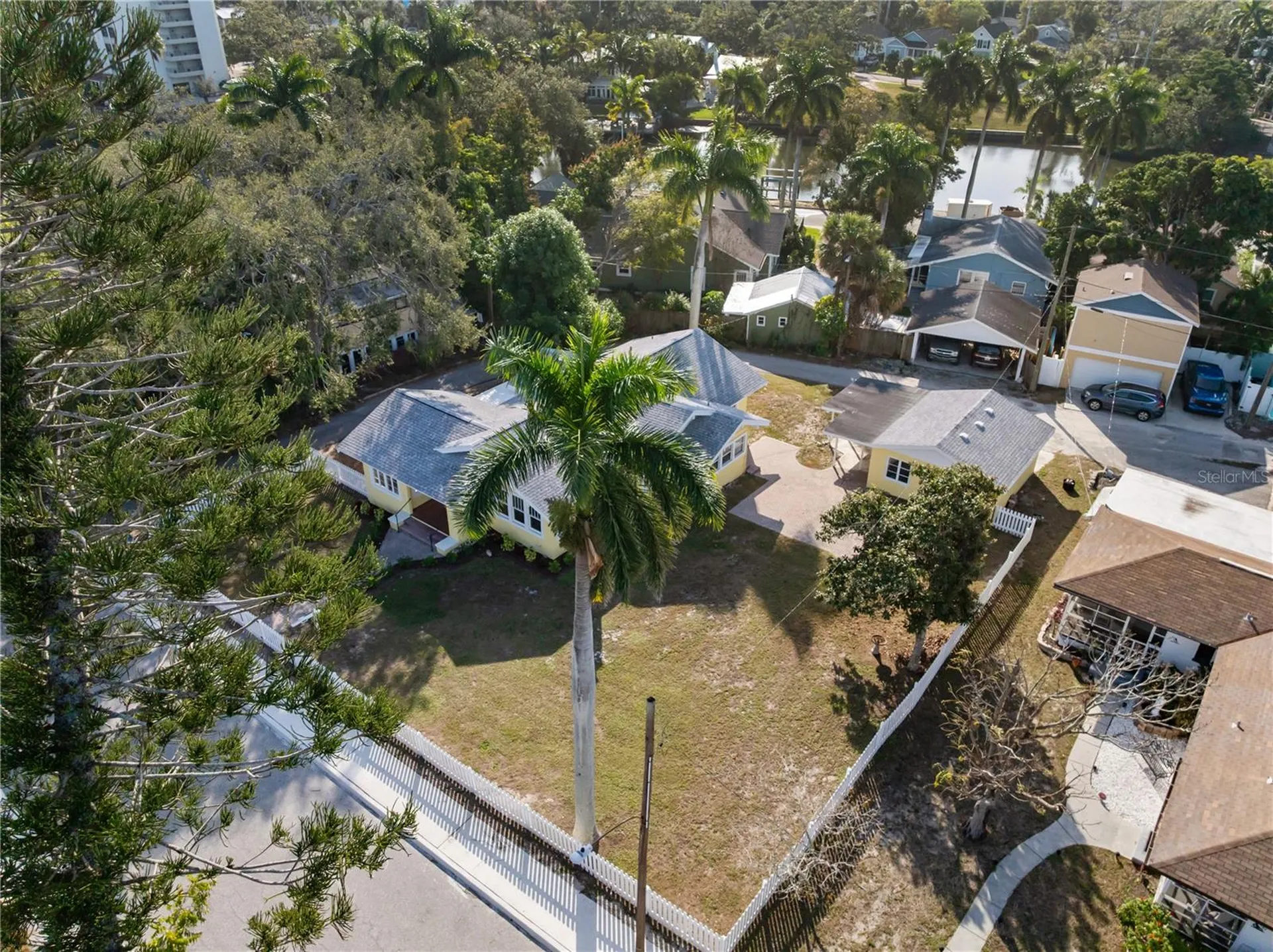1715 6th Avenue W Bradenton FL 34205
