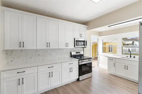 1715 6th Avenue W Bradenton FL 34205