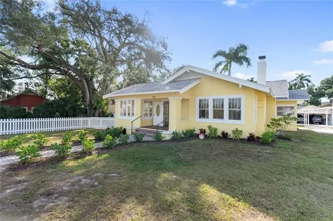 1715 6th Avenue W Bradenton FL 34205