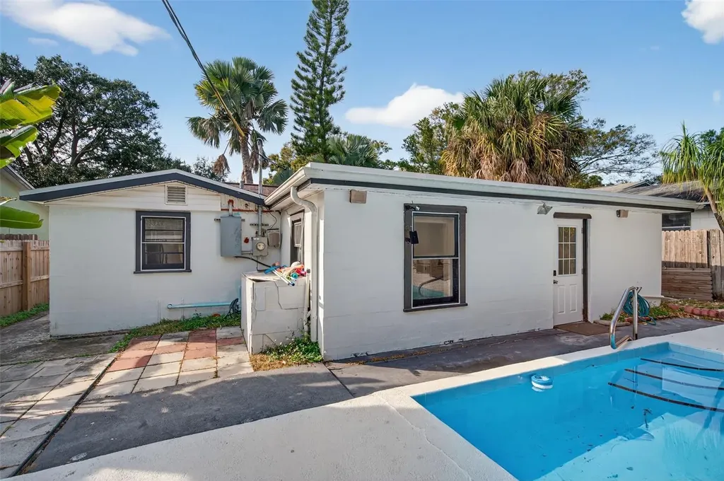 1212 59th Street S Gulfport FL 33707