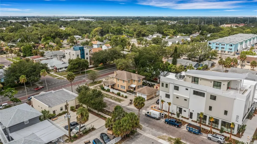 2701 1st Avenue S St Petersburg FL 33712