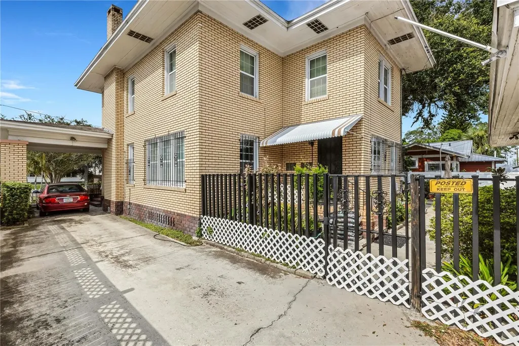 2701 1st Avenue S St Petersburg FL 33712
