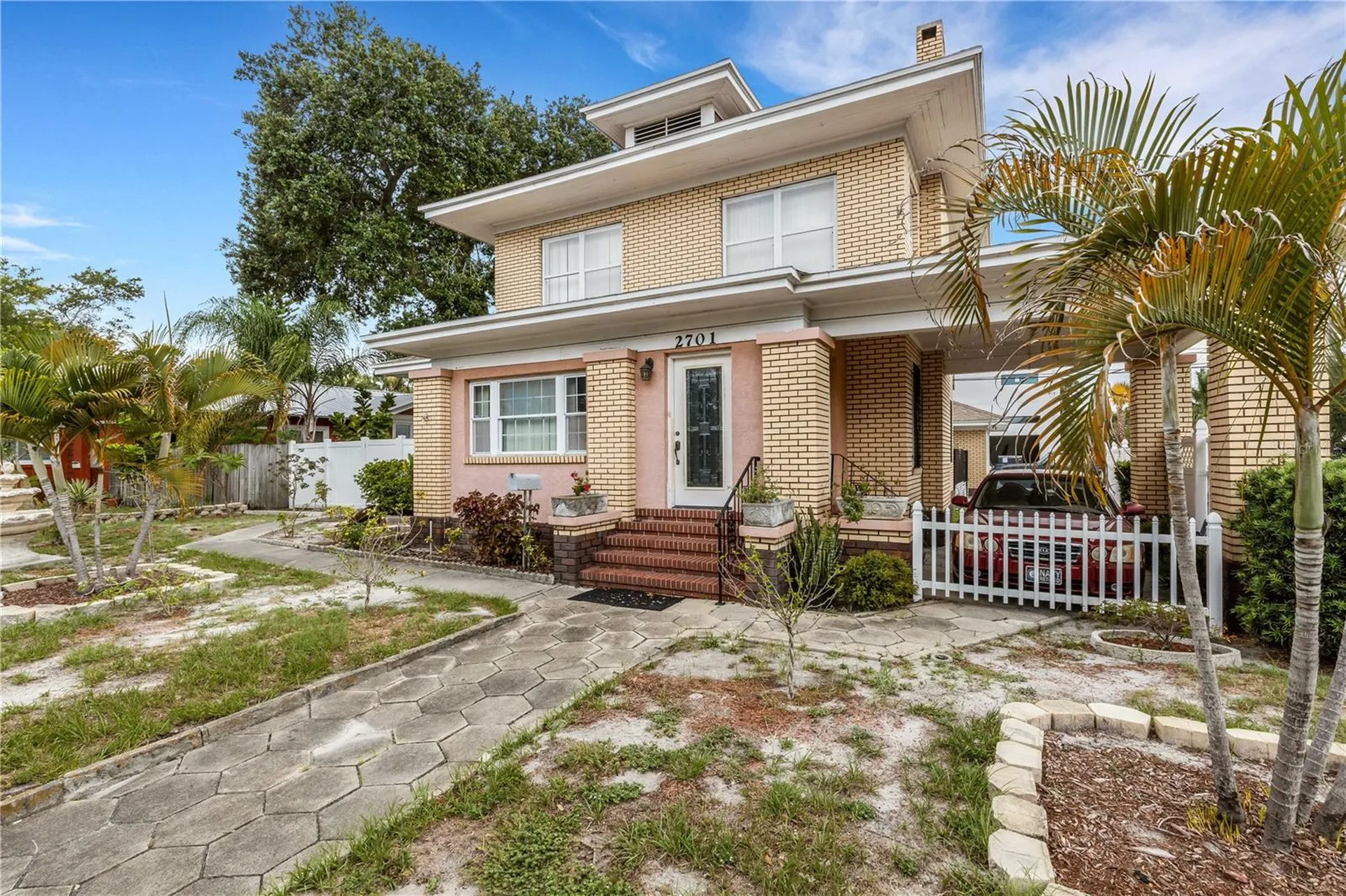 2701 1st Avenue S St Petersburg FL 33712