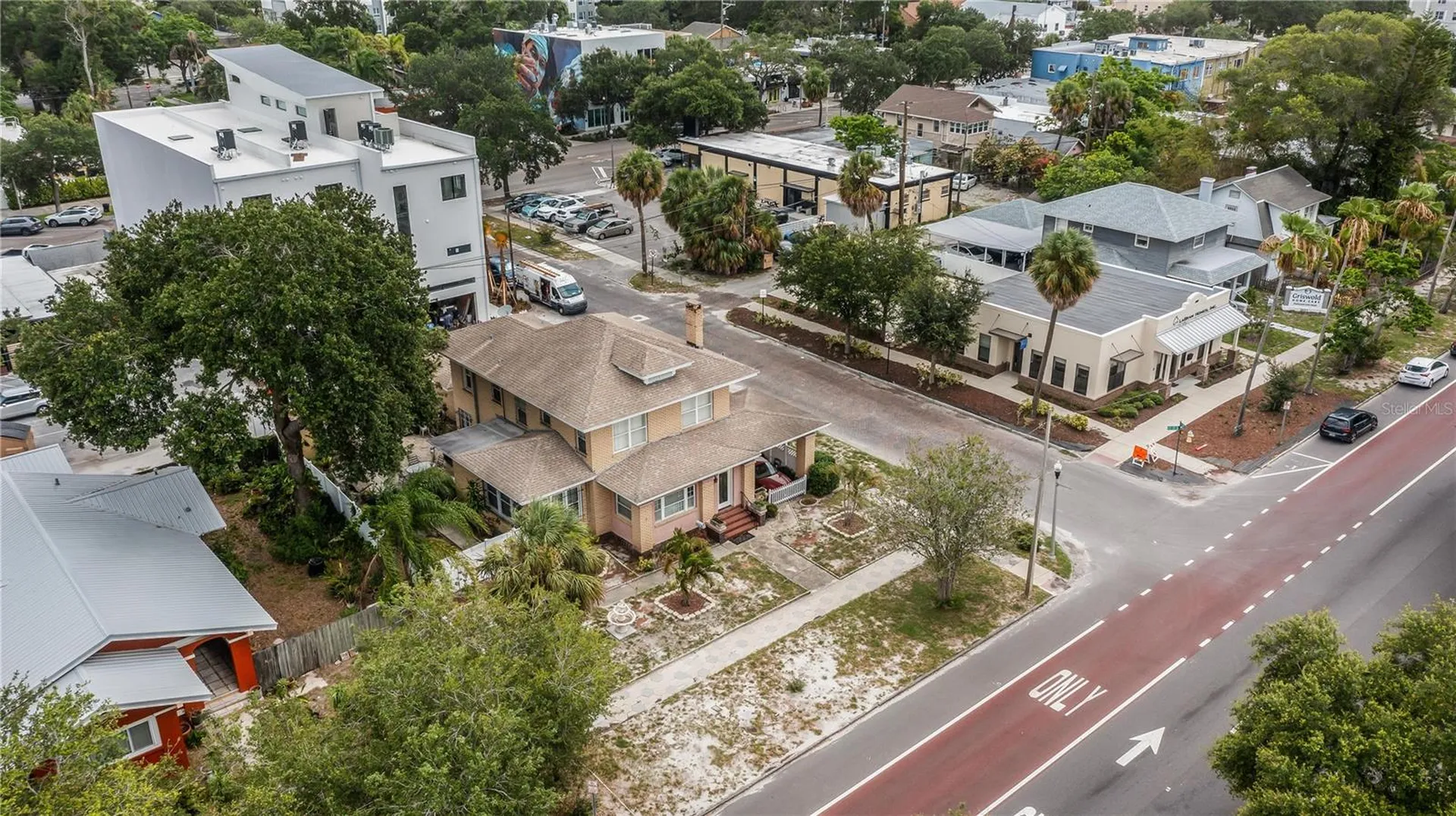 2701 1st Avenue S St Petersburg FL 33712