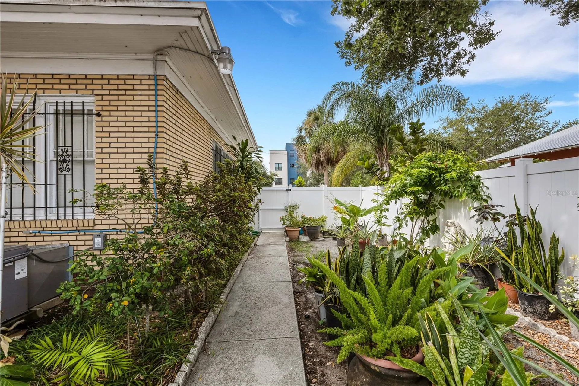 2701 1st Avenue S St Petersburg FL 33712