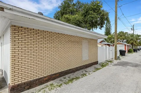 2701 1st Avenue S St Petersburg FL 33712