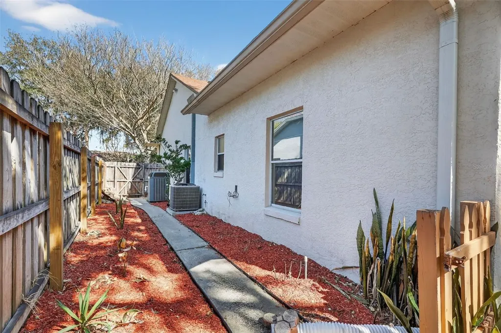 3236 Paisley Circle Orlando FL 32817
