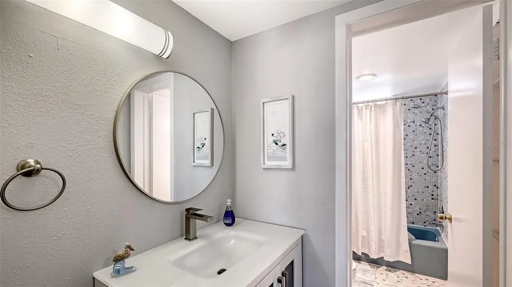 4360 Chatham Drive Longboat Key FL 34228