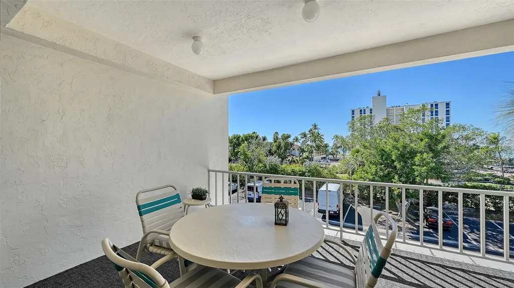 4360 Chatham Drive Longboat Key FL 34228
