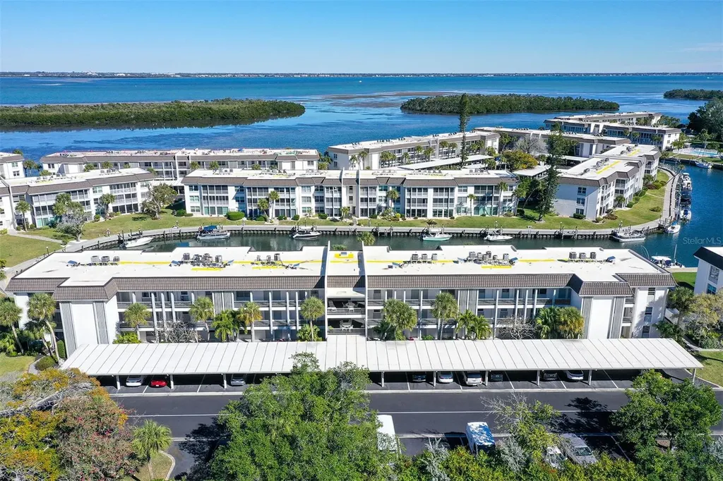 4360 Chatham Drive Longboat Key FL 34228