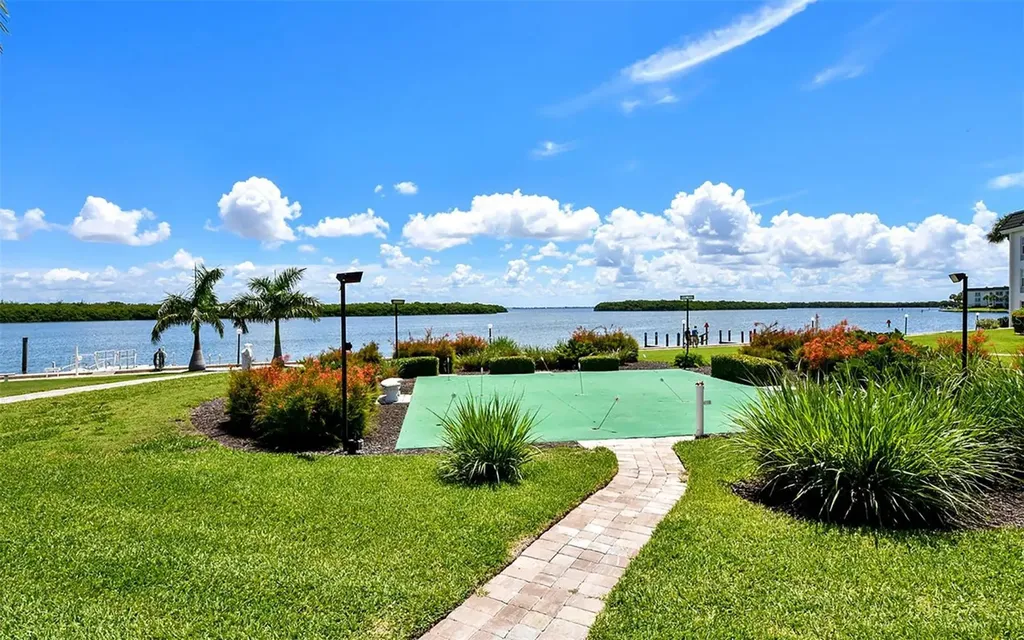 4360 Chatham Drive Longboat Key FL 34228