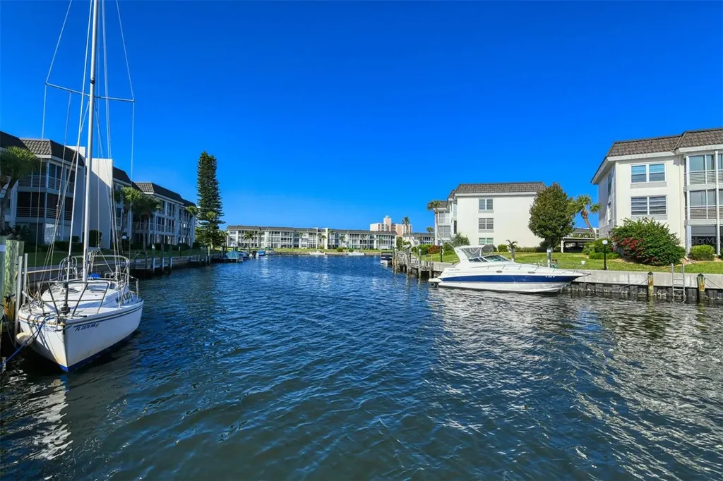 4360 Chatham Drive Longboat Key FL 34228