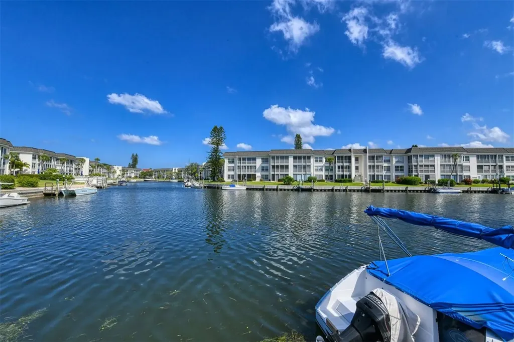 4360 Chatham Drive Longboat Key FL 34228