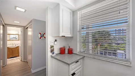 4360 Chatham Drive Longboat Key FL 34228