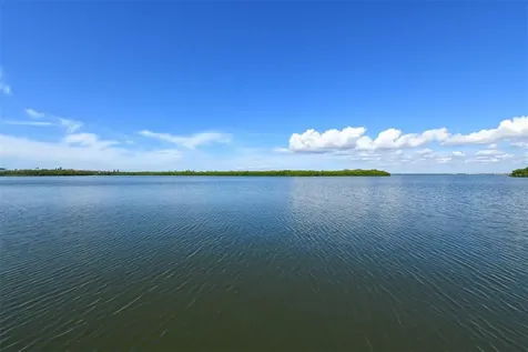 4360 Chatham Drive Longboat Key FL 34228