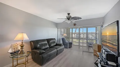 4360 Chatham Drive Longboat Key FL 34228
