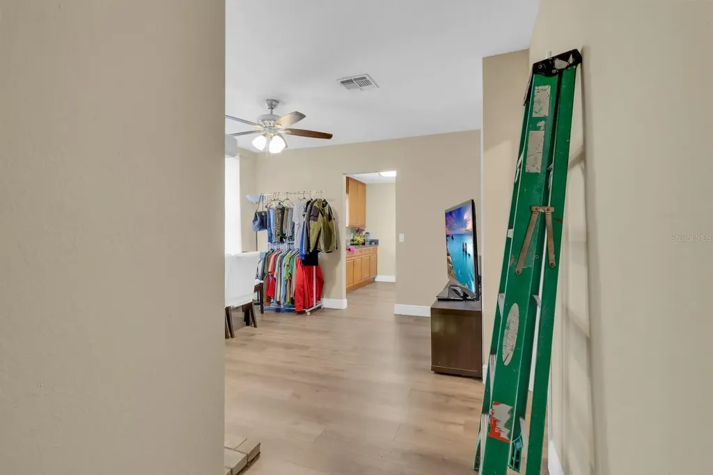 21 N Beaumont Avenue Kissimmee FL 34741