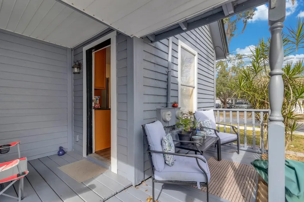 21 N Beaumont Avenue Kissimmee FL 34741