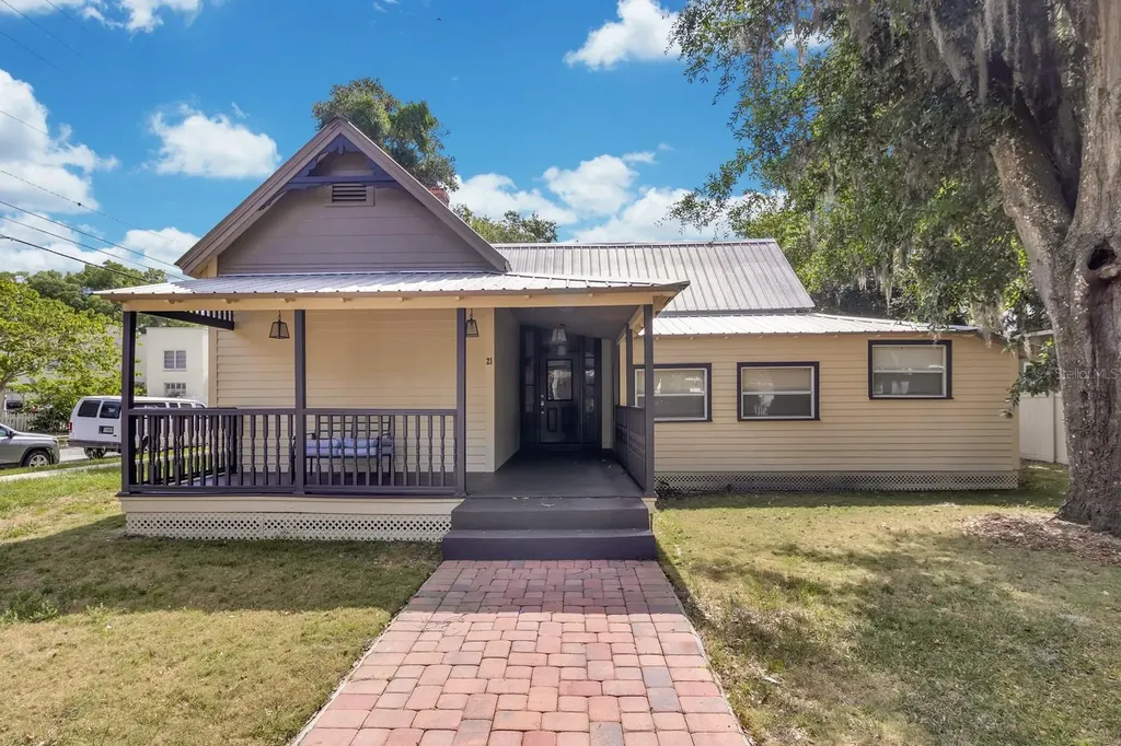 21 N Beaumont Avenue Kissimmee FL 34741