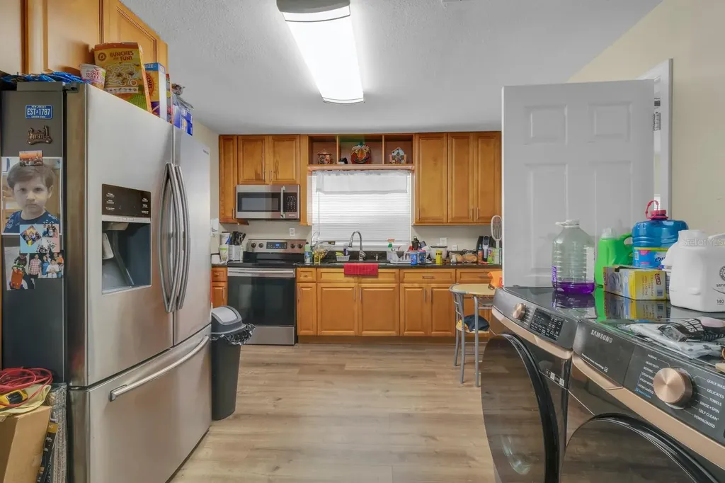 21 N Beaumont Avenue Kissimmee FL 34741