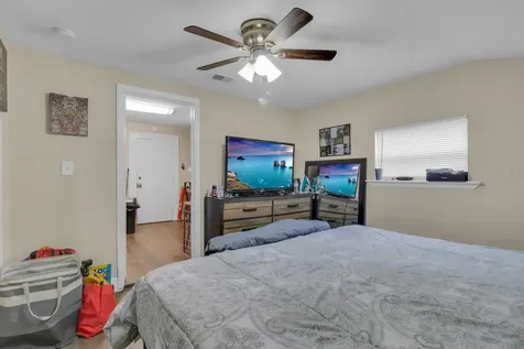 21 N Beaumont Avenue Kissimmee FL 34741