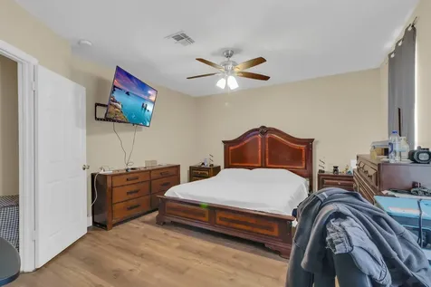 21 N Beaumont Avenue Kissimmee FL 34741