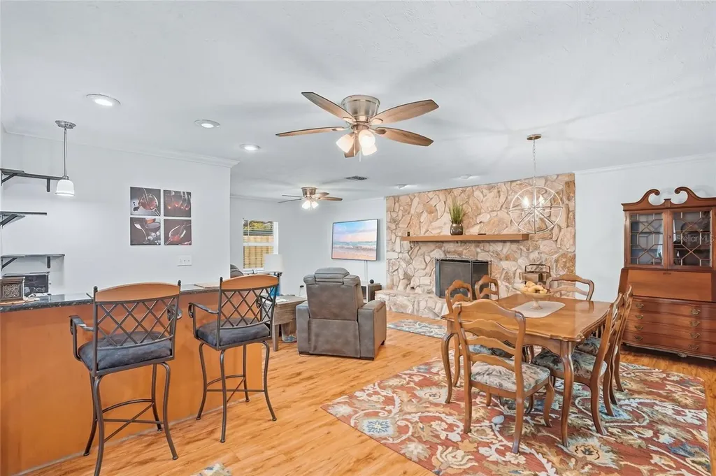 5091 35th Terrace N St Petersburg FL 33710