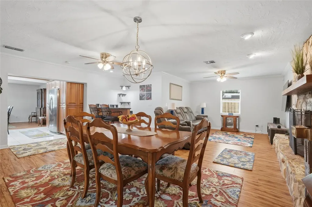 5091 35th Terrace N St Petersburg FL 33710