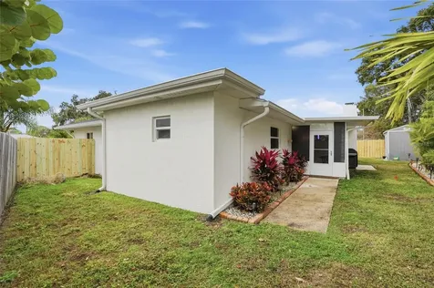 5091 35th Terrace N St Petersburg FL 33710