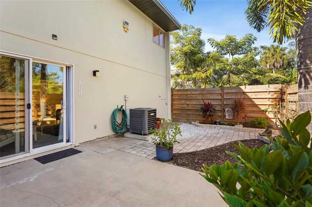 1143 Longfellow Road Sarasota FL 34243