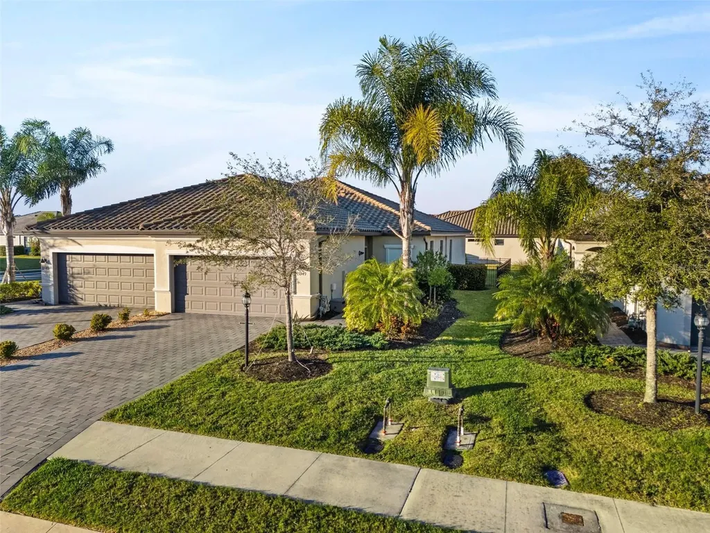 15949 Clear Skies Place Bradenton FL 34211
