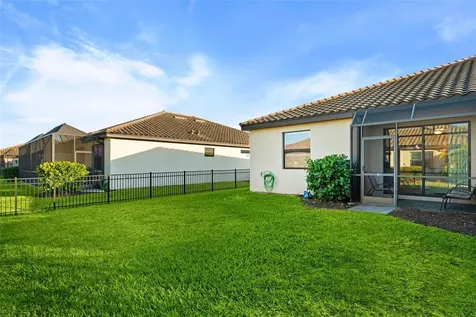 15949 Clear Skies Place Bradenton FL 34211