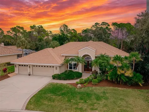 8432 Woodbriar Drive Sarasota FL 34238