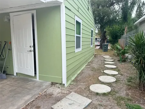 2105 11th Street W Bradenton FL 34205
