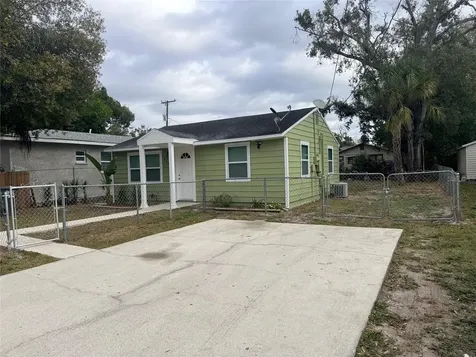 2105 11th Street W Bradenton FL 34205