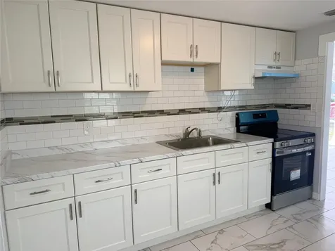 2105 11th Street W Bradenton FL 34205