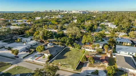 2119 Bougainvillea Street Sarasota FL 34239