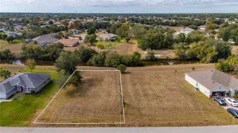 403 San Cristobal Avenue Punta Gorda FL 33983