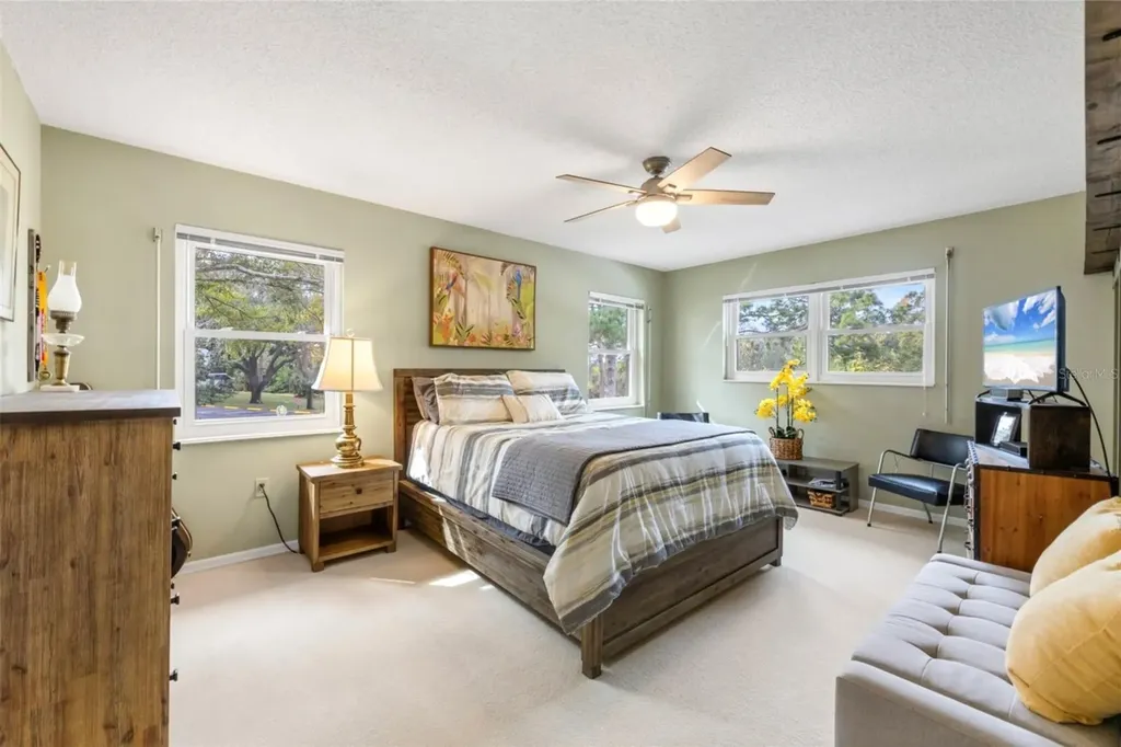 8162 Terrace Garden Drive N St Petersburg FL 33709