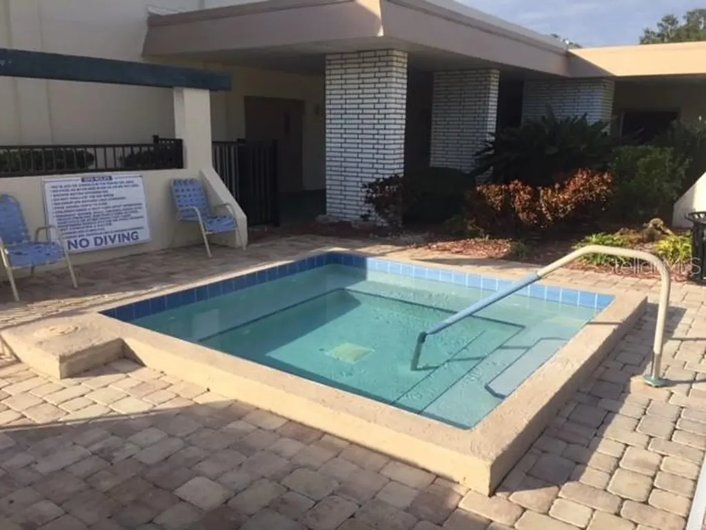 8162 Terrace Garden Drive N St Petersburg FL 33709