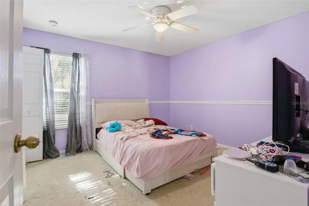 2463 Martins Run Tavares FL 32778