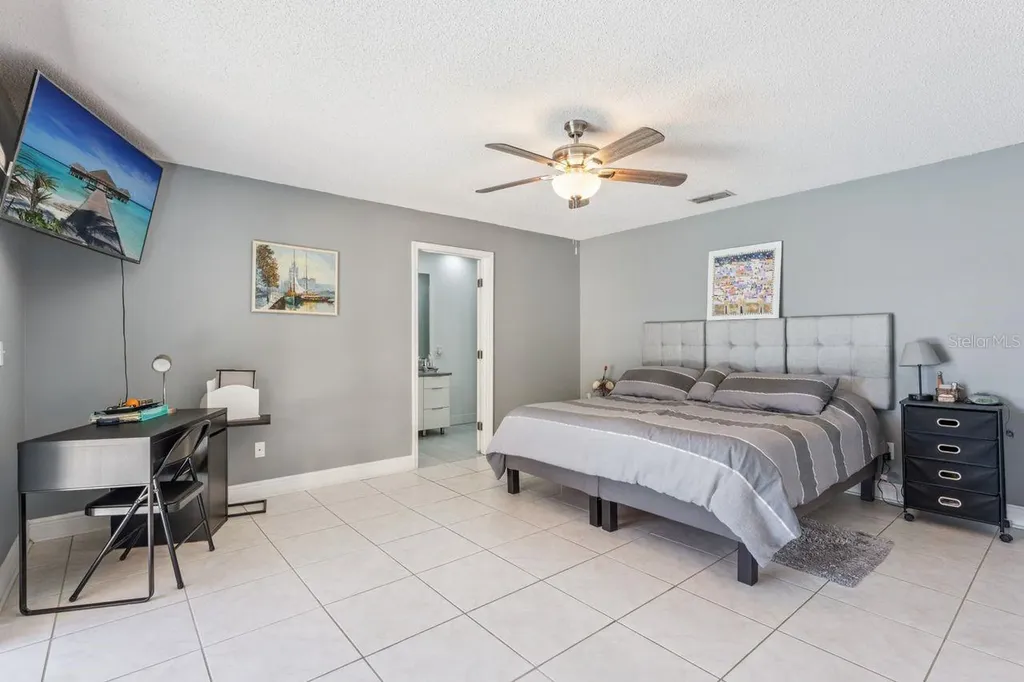 8215 Rolla Court Orlando FL 32836