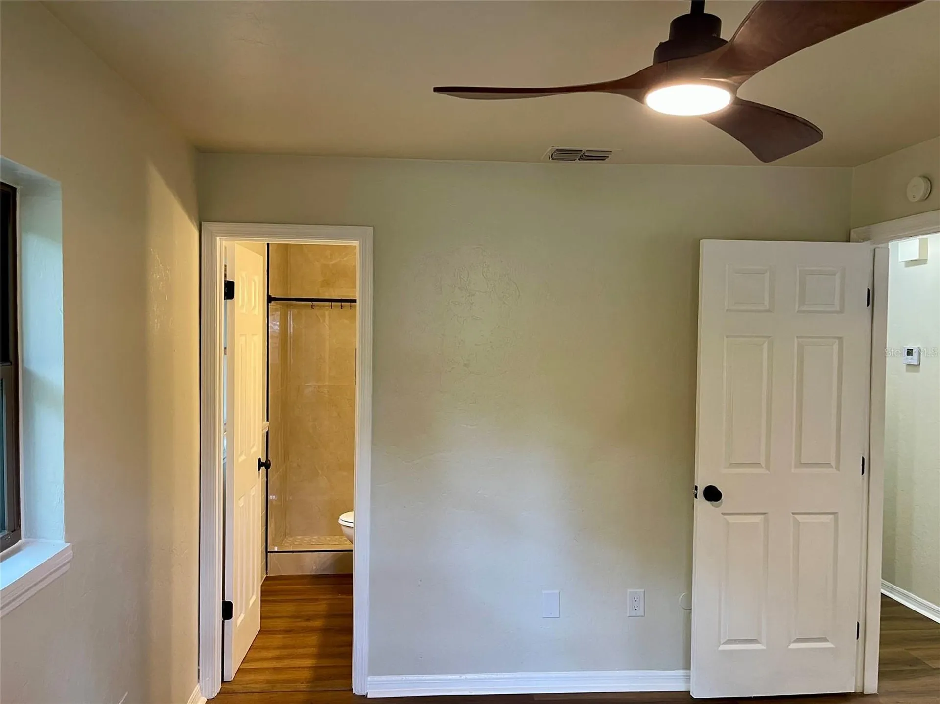 1715 NE 6th Place Gainesville FL 32641