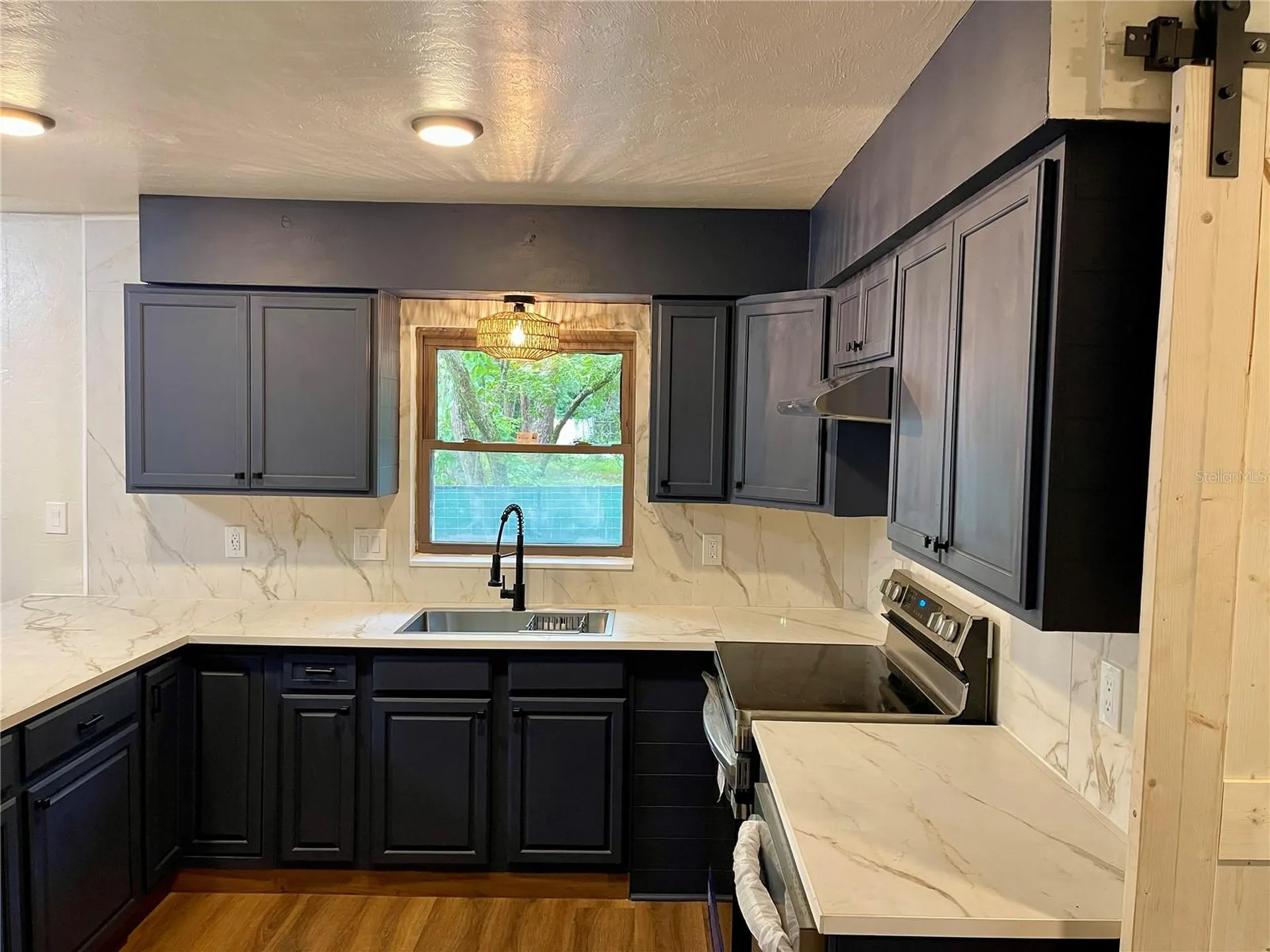 1715 NE 6th Place Gainesville FL 32641