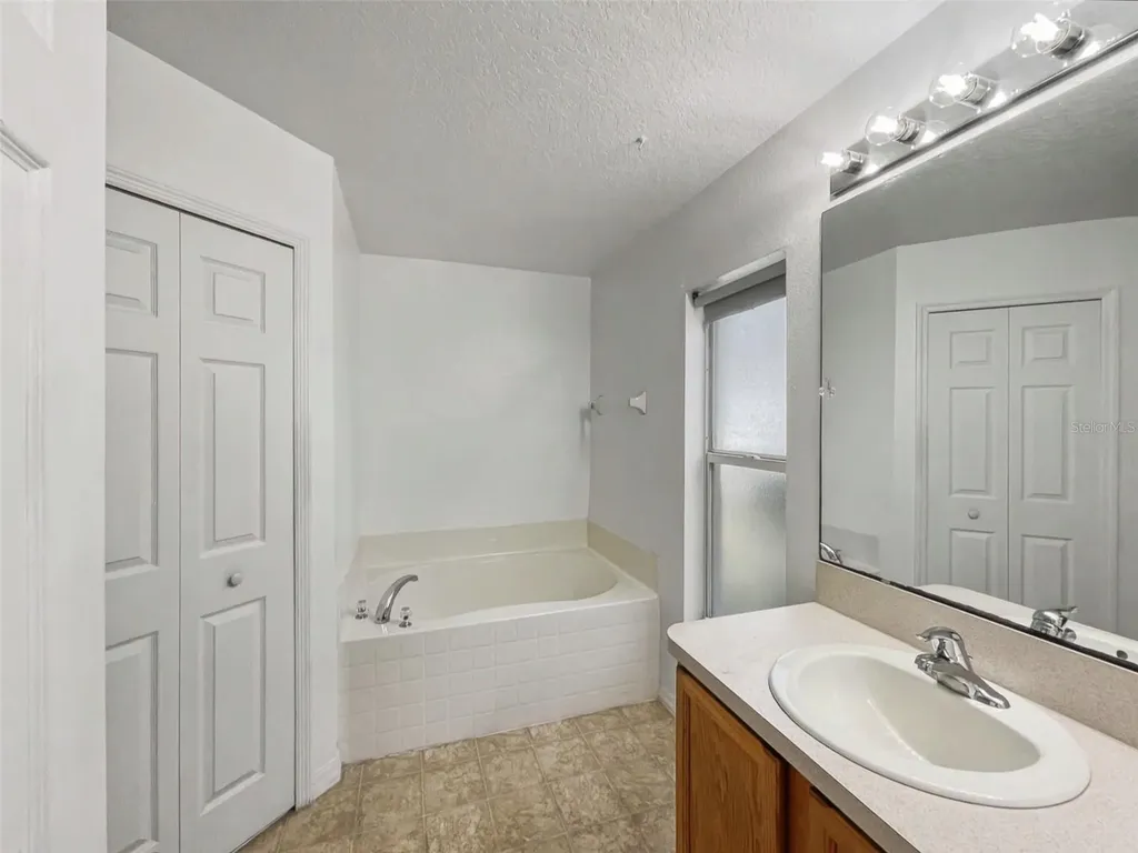 342 Dahoon Holly Drive Daytona Beach FL 32117